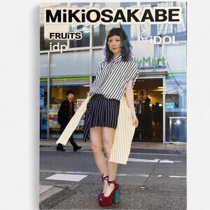 MiKiOSAKABE Fruits magazine Top x V idol Japanese streets photo catalog